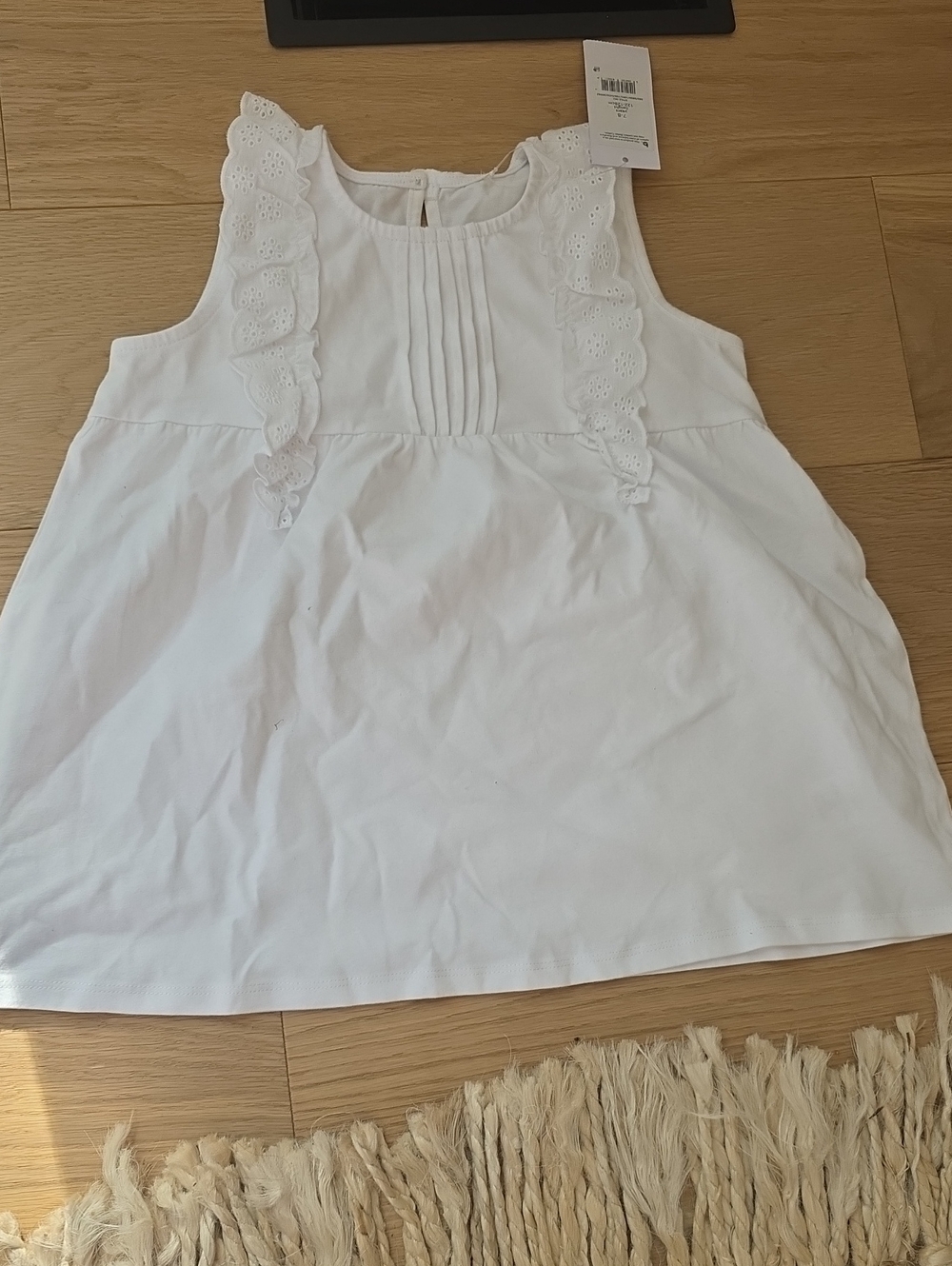 BNWT White Eyelet Ruffle Tank Top for Girls Kids - Size 7-8